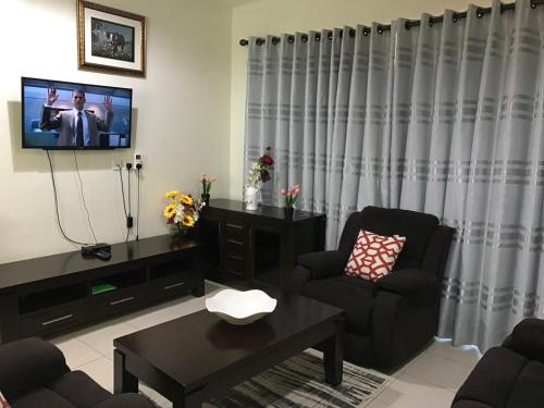 4 Bedroom Bamburi Villa with Swimming pool BOT