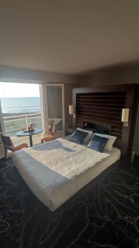 Hotel La Corniche - image 6