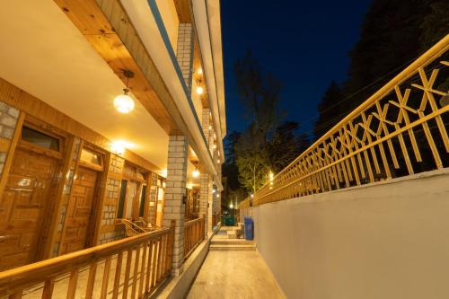 Hotel Holiday Home International - Vivaan Hospitality and Recreation near Hotel Baes Valley Resort
