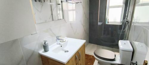 Apartment image 8