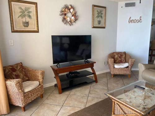 Summer House 703B by ALBVR - Great Beachfront Condo with Oversized Balcony & Amazing Views! detail