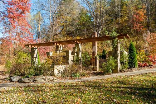 Villa at Stony Woods Estate mountain luxury near Asheville
