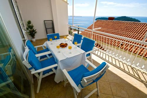  Apartment Duby, Pension in Dubrovnik