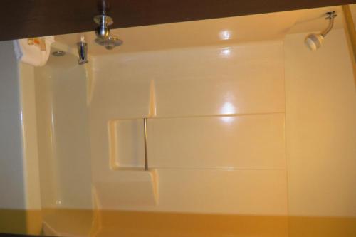 Days Inn by Wyndham Plainfield – Plainfield, IN