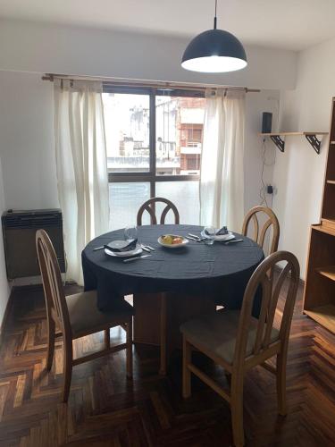 One-Bedroom Apartment image 4