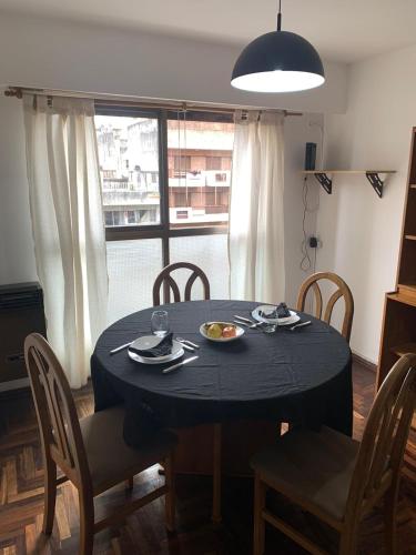 One-Bedroom Apartment image 5