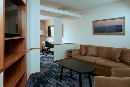 Fairfield Inn and Suites San Bernardino - main image