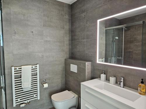 New Spacious Two Bedroom Center With Parking, Near Public Transport - Luxembourg
