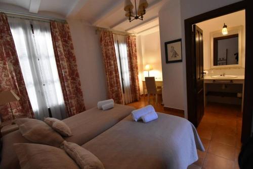 Casa Rural Almonaster la Real, Marques de Robledal in 阿爾莫納斯特拉雷亞爾