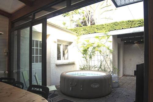 Villa Manarola - 10pers/4Ch - jacuzzi & jardin in شيلي-مازارين