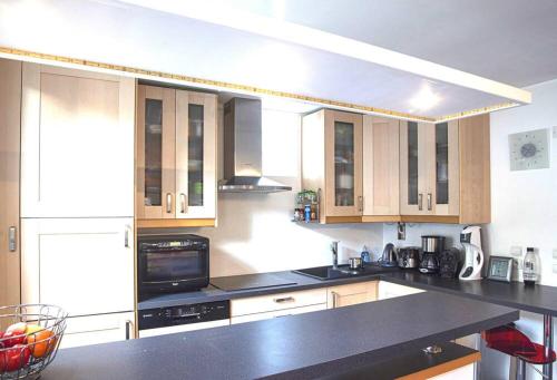 Villa Manarola - 10pers/4Ch - jacuzzi & jardin in شيلي-مازارين