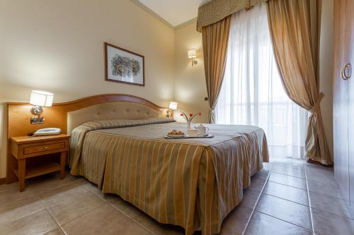 Hotel Relax - image 2