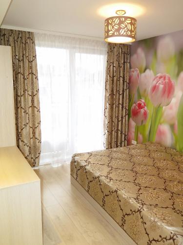 Double Room with Balcony image 9
