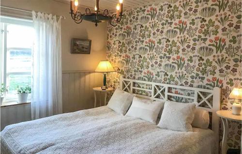 Nice Home In Åstön With House Sea View (Nice Home In Aston With House Sea View) in Söråker