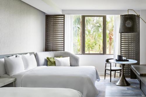 2 double beds