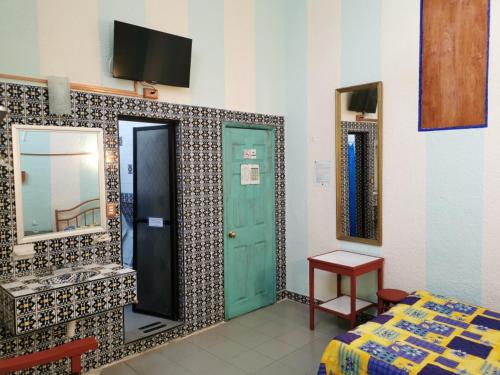 1 double bed