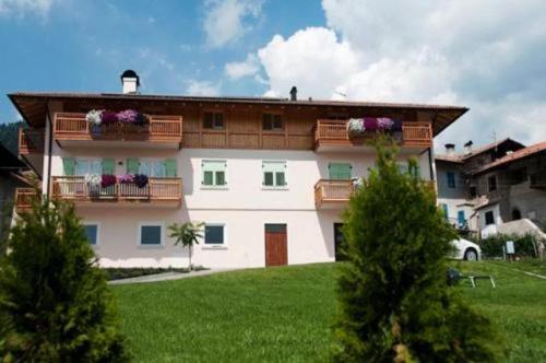 Agriturismo La Corte Nonesa cottage Merano