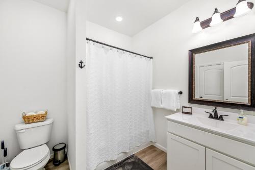 4BD Lodge at Table Rock Lake - Near Marina - Pool - BBH 4BD Lodge at Table Rock Lake - Near Marina - Pool - BBH