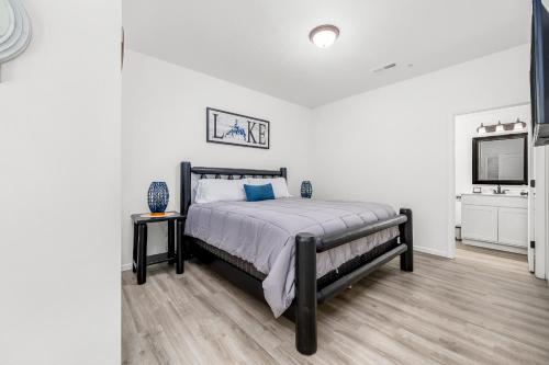 4BD Lodge at Table Rock Lake - Near Marina - Pool - BBH 4BD Lodge at Table Rock Lake - Near Marina - Pool - BBH