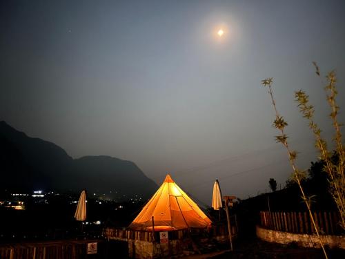 S Plus Bungalow - image 2