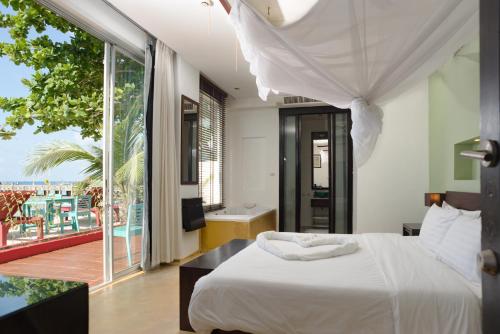 マンダライ ホテル