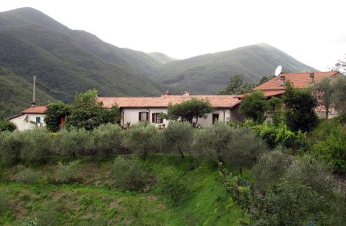  Agriturismo Il Giglio e la Rosa in Montale