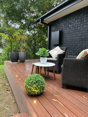 Bird Song Cottage Figtree close to Wollongong 2 bedrooms 1 bathroom in Figtree