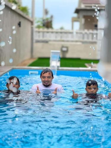 El Manzil Homestay with Pool photo 3