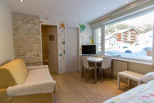 Haus Cristal Room Type - Studio Apartment