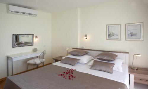 Stunning View Apartment - image 8
