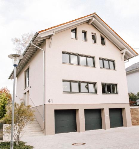A szálláshely kívülről, Blumen(t)raum - Ferienwohnung in Karlsruhe in Külváros
