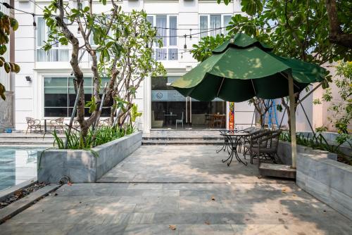 餐廳, Cozrum家園-奏鳴曲公寓 (Cozrum Homes - Sonata Residence ) in 胡志明市