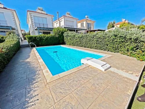 Gorgona Seafront Villas 3 Bedroom With Private Swimming Pool