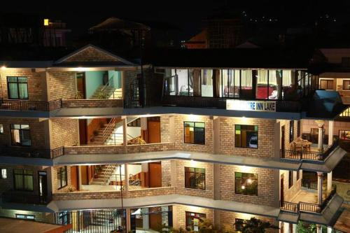 Hotel Center Inn Lake – Pokhara, FL