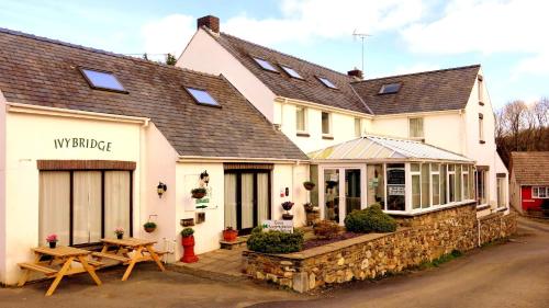 Ivybridge Guesthouse - Fishguard