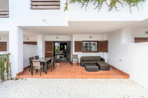  Andalucia apartamento con terraza jardín y piscina comunitaria in San Juan de los Terreros
