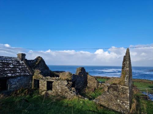Nearby attraction, The Cliffs of Moher House, Doolin in Luogh South
