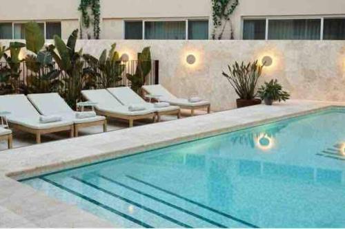 Swimming pool, Paddo terrace private studio near Allianz/SCG! in Paddington
