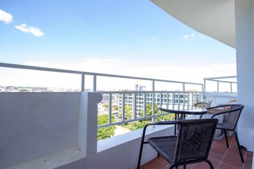 Modern condo in Nimman with panoramic city view