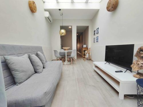 Mazi Apartments Chic