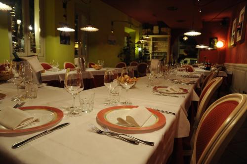 Restaurant, Alessi Hotel Trattoria in Desenzano Del Garda
