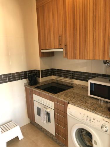 Nuri Palomares in Las Cunas