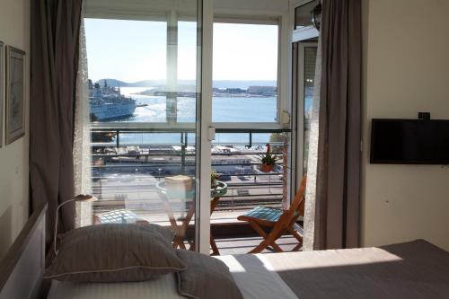 Stunning View Apartment - image 2