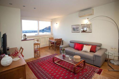 Stunning View Apartment - image 9