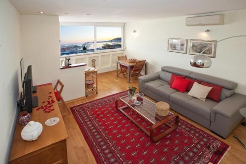 Stunning View Apartment - image 12