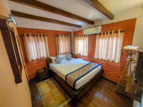 1 queen bed