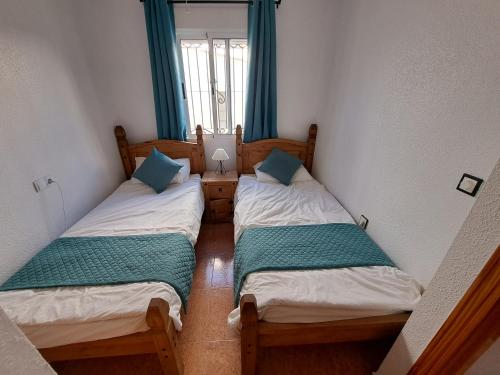 Lovely 6-Bed Villa in Orihuela costa