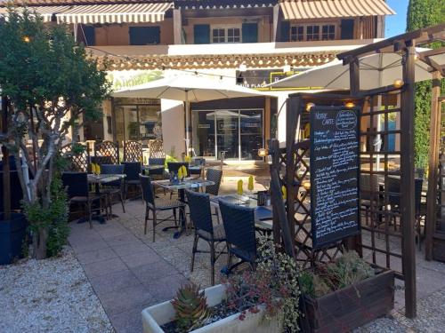 studio agay a 2 pas des plages in Agay