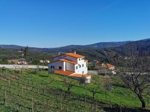 . Casa Colina Troviscainho