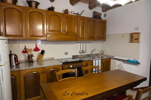 Kitchen, La Corte di Franco - La Casetta in Brusimpiano